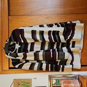 Hinge Sweater sz medium